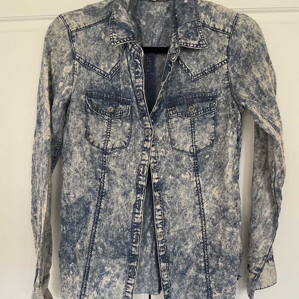 “Denim” button up light weight acid wash pattern